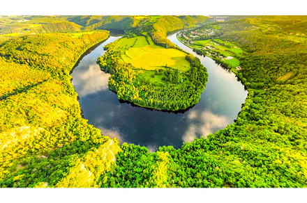 River Horseshoe bend in bautiful, an Architecture Photo by pytyczech