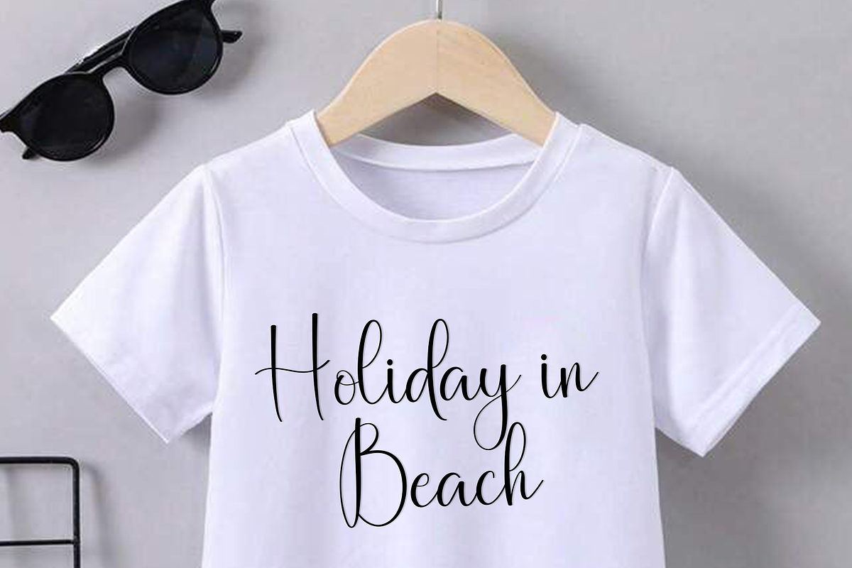 Brittney Signature, a Handwritten Font by InermediaSTUDIO (Photo 3 of 8)