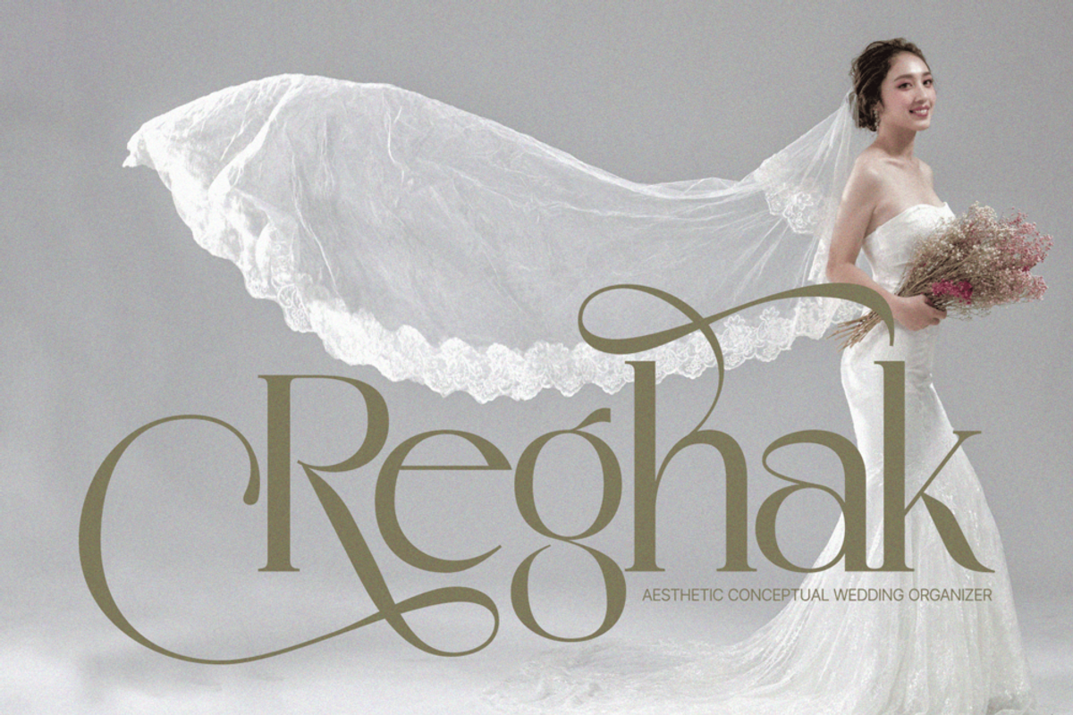 Madhik Bagimar — Elegant Luxury Font, a Serif Font by Enxyclo Studio (Photo 3 of 21)