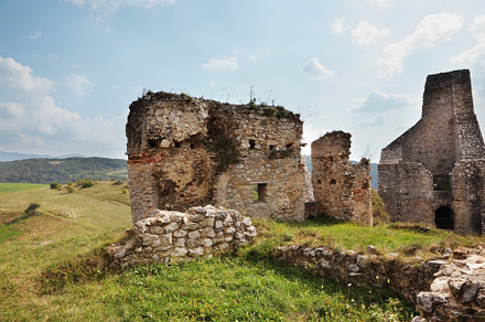 The medieval fortress in the spring, a Photo by kavram