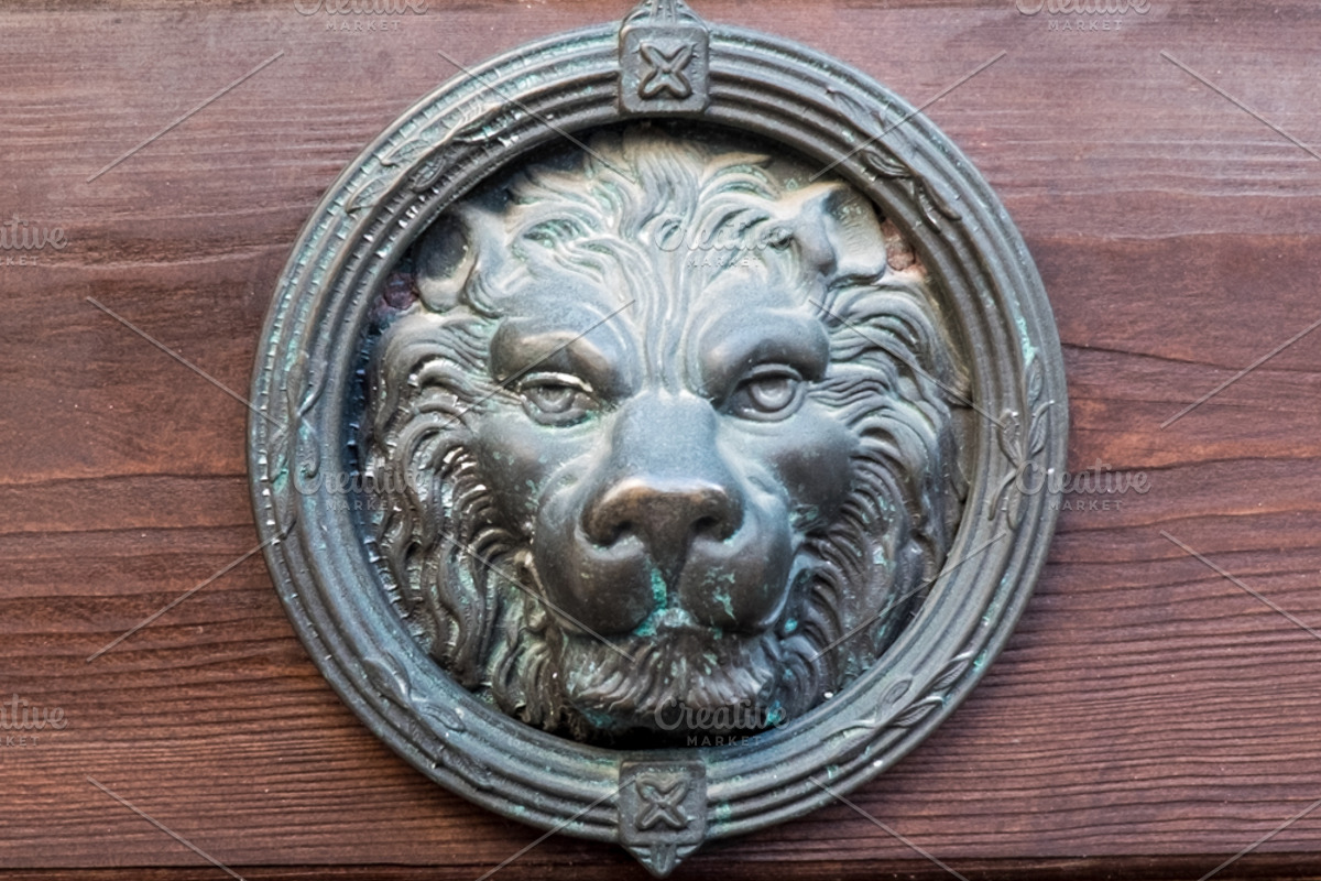 Venice Door Hardware: Hi-Res Images, an Architecture Photo by Deviant (Photo 8 of 10)