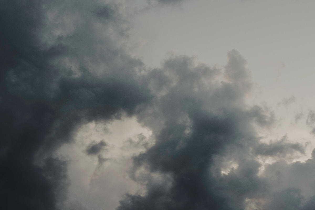 5 Cloud Photos, a Nature Photo by Fossilized Tree Sap (Photo 5 of 6)