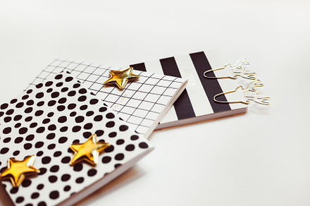 Desktop feminine composition. Notepads and stars, a Beauty & Fashion Photo by Dvoevnore photos