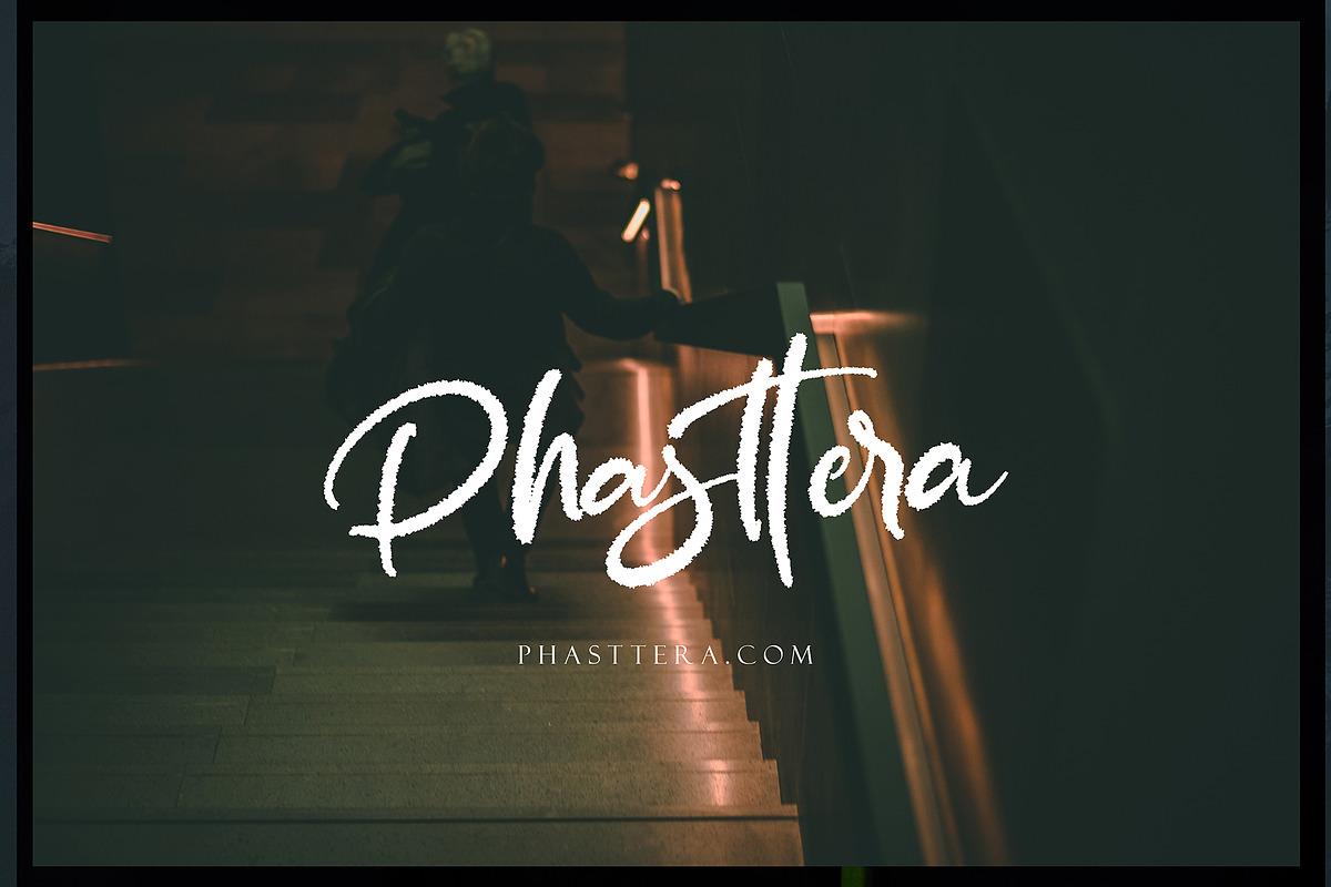 Seritton, a Script Font by pineungtype (Photo 2 of 10)