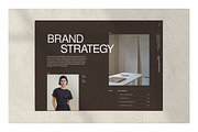 Neue Pitch Deck, a Presentation Template by T E M P L Y (Thumbnail 7 of 16)
