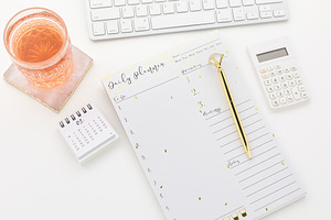 Stock Photo Pink & White Desktop 16