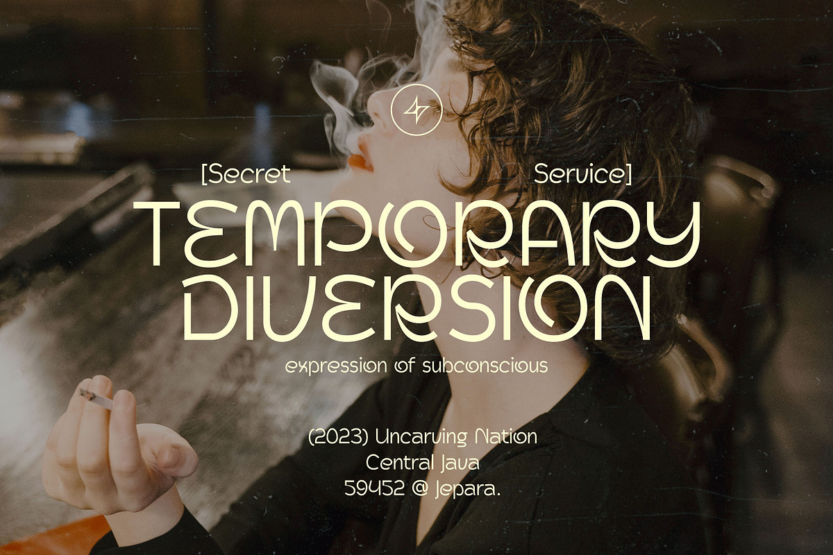 Avilar - Display Font, a Sans Serif Font by Uncarving (Photo 6 of 12)