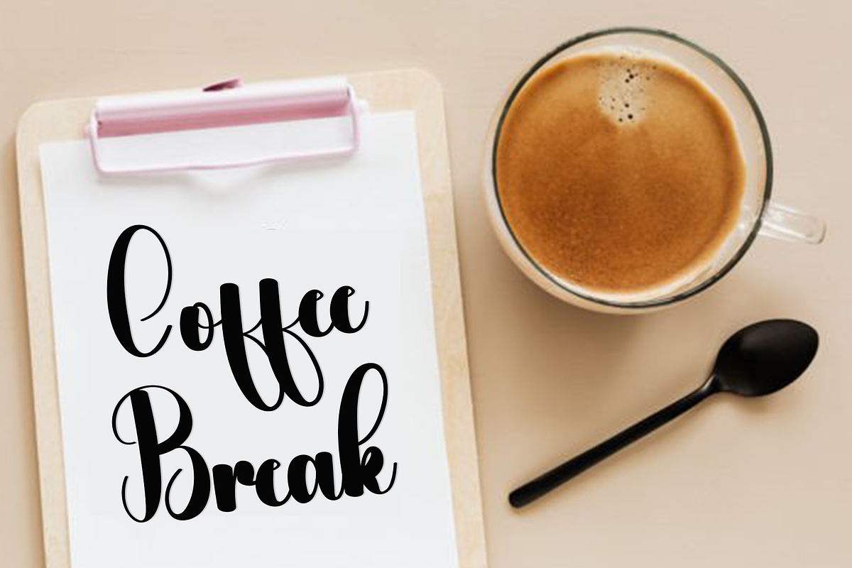 Outside December, a Handwritten Font by InermediaSTUDIO (Photo 4 of 8)