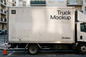 Truck Mockup DV-VH001