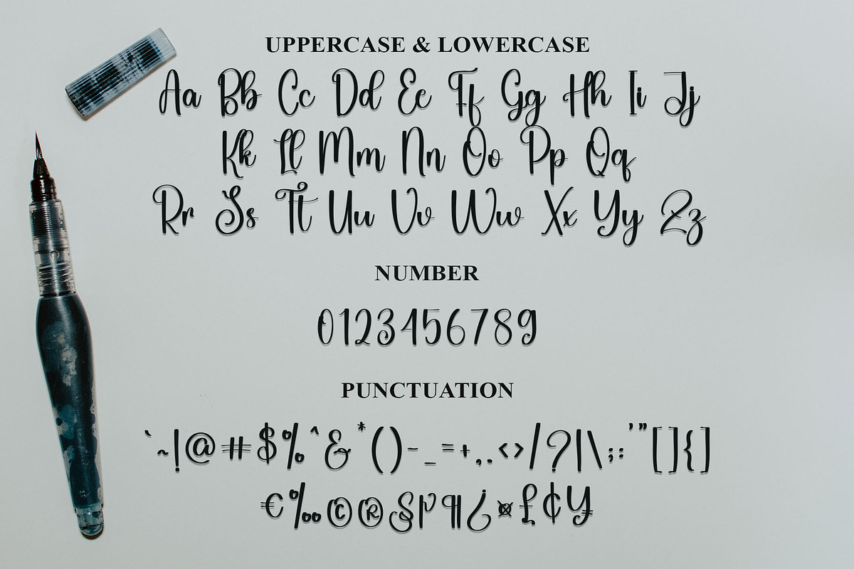 Bubble, a Script Font by FreshTypeINK (Photo 2 of 9)