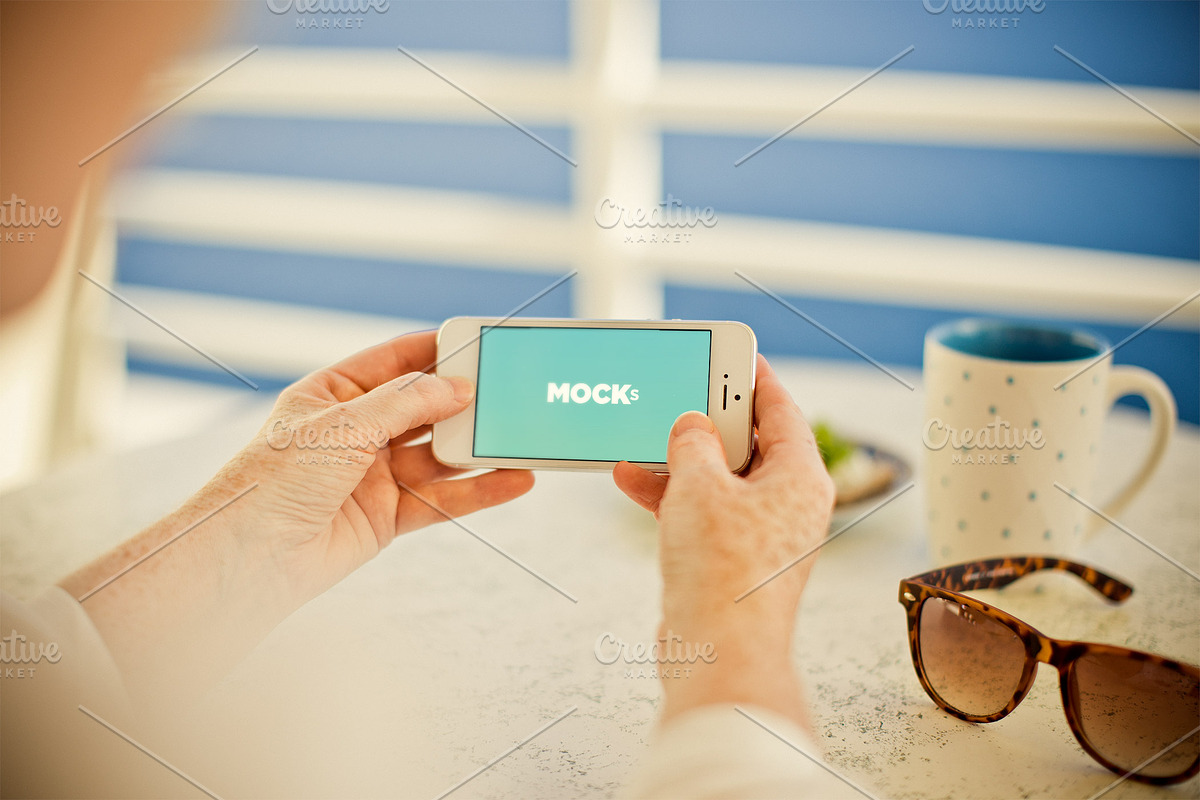 iPhone SE Mockups, an iPhone Mockup by Mockura (Photo 4 of 10)