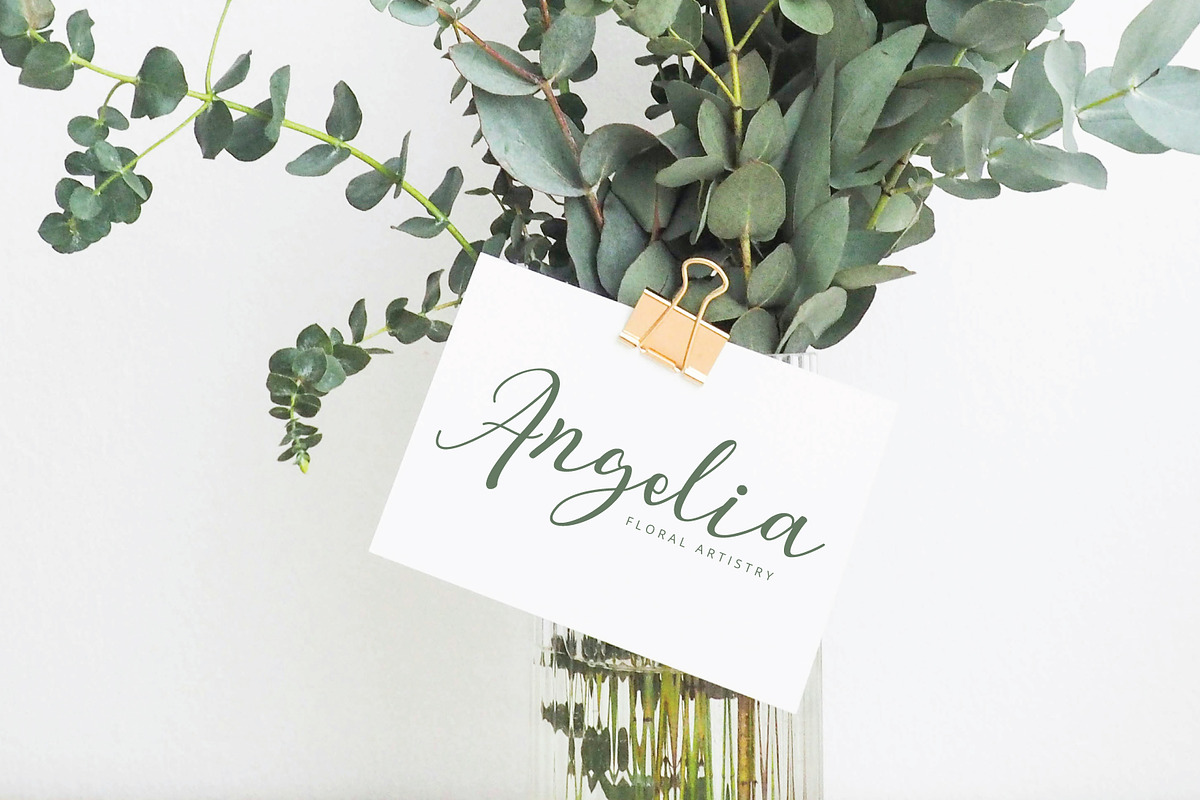 Legno Volante Script, a Handwritten Font by Eltypesstudio (Photo 5 of 10)