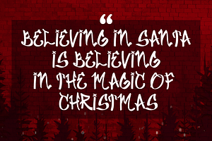 Santa Gravity - Graffiti Font