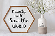 Selatine, a Script Font by Larin Type Co. (Thumbnail 6 of 9)