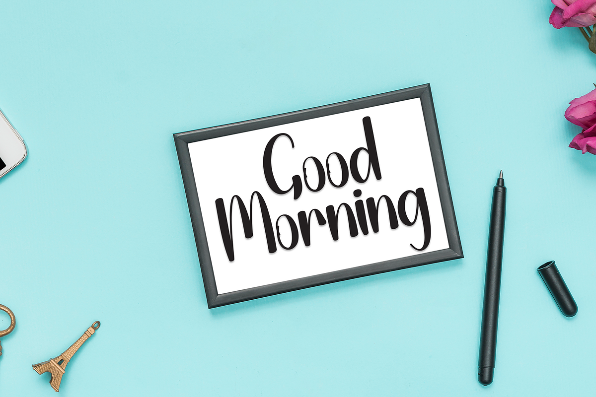 Happyday | Script Font, a Handwritten Font by Scratchones (Photo 5 of 8)