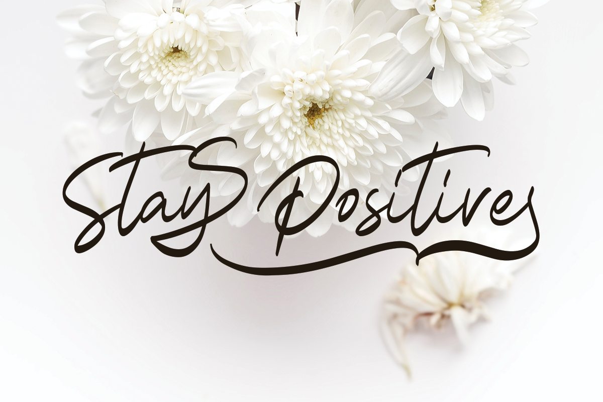 Magnolia Calligraphy Font preview 4