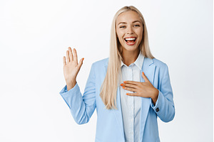 Young corporate woman makes promise