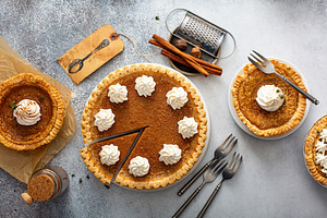 Pumpkin or sweet potato pies for Thanksgiving