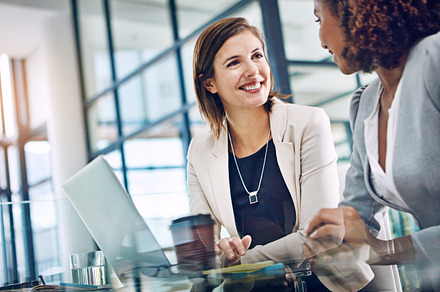 Keeping productivity levels up with effective collaboration, a Photo by Peopleimages.com