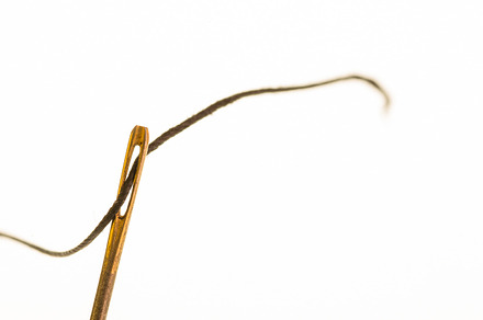 Metal sewing needle with thread preview 6