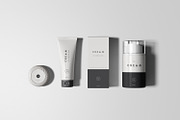 Aquata Typeface, a Sans Serif Font by Design Stag (Thumbnail 9 of 9)