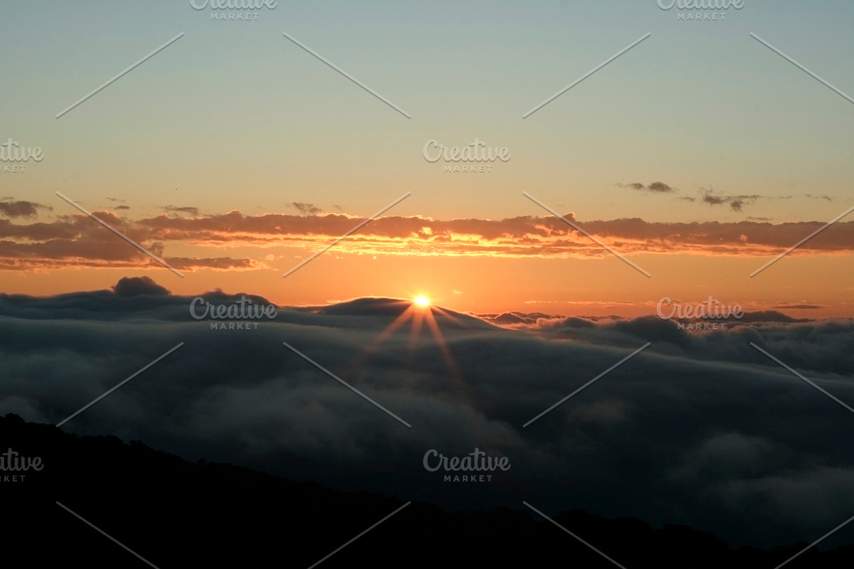 Sunrise at the mountain, a Nature Photo by mutita.narkmuang (Photo 2 of 2)