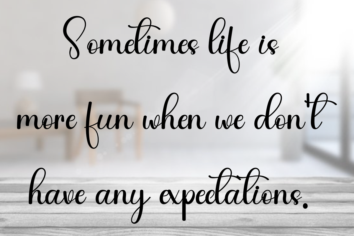 California Enchanting, a Handwritten Font by InermediaSTUDIO (Photo 4 of 8)