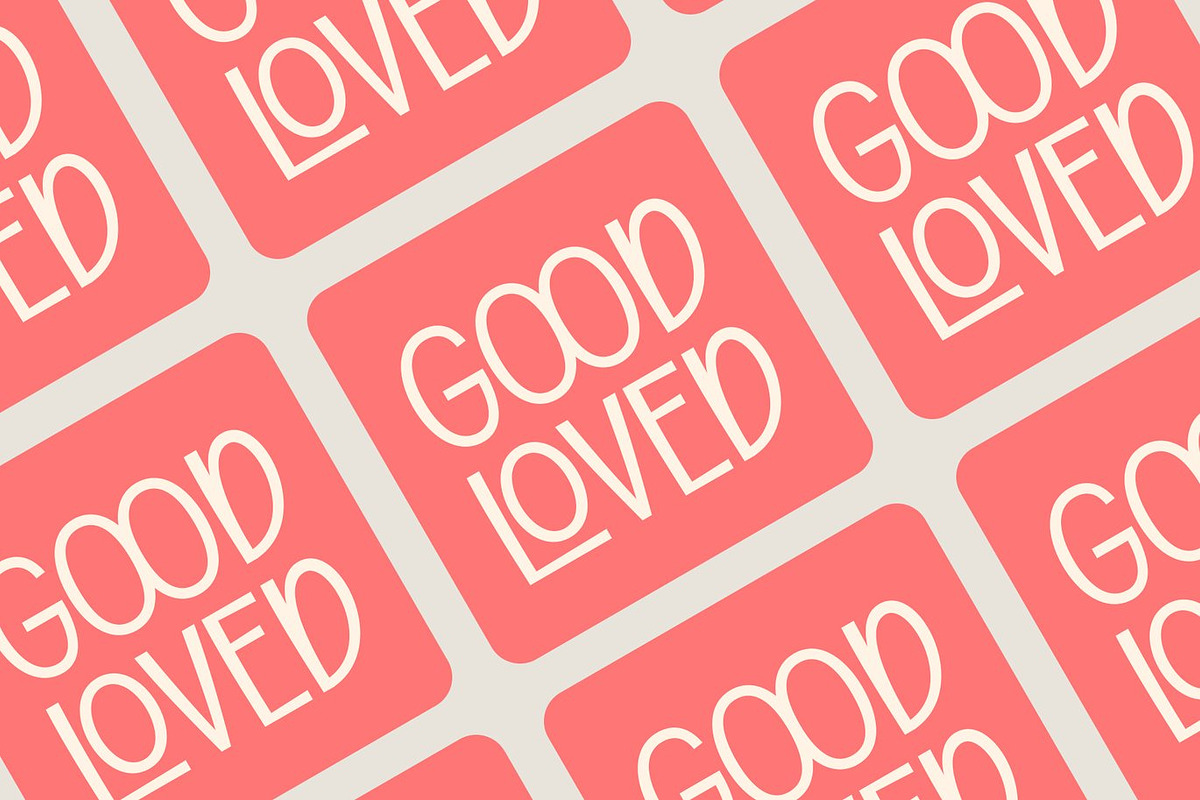 Blyenna - Sans Serif Display Font, a Sans Serif Font by Luna Shop (Photo 3 of 5)