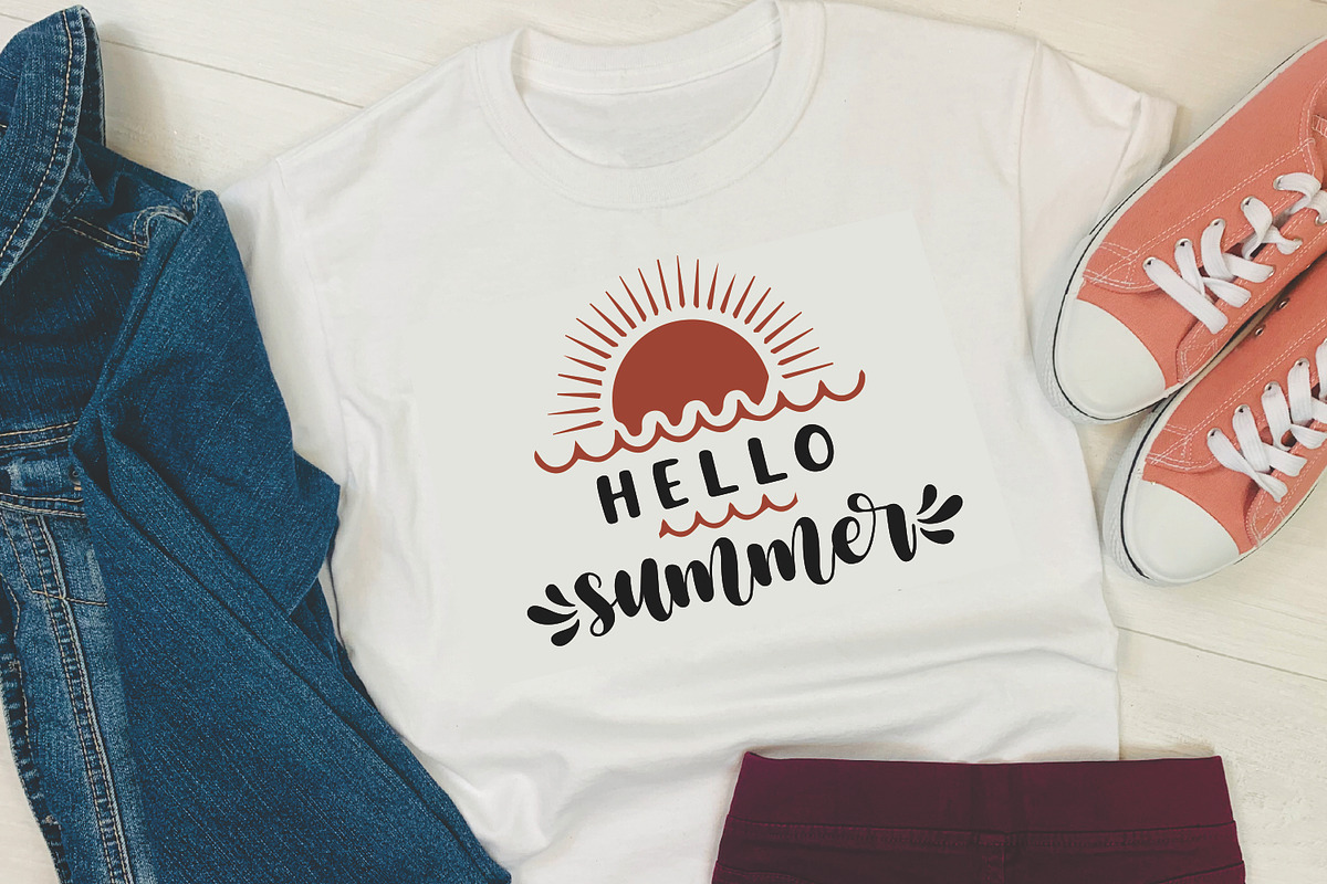 Beach Sunshine, a Script Font by Mozatype (Photo 5 of 8)