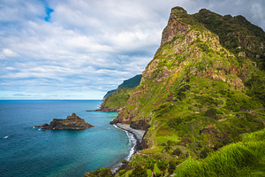 Stunning seashore view with cliffs