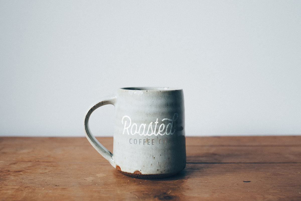 Kanto Script | A Monoline Typeface, a Script Font by Nicolas Fredrickson (Photo 9 of 10)