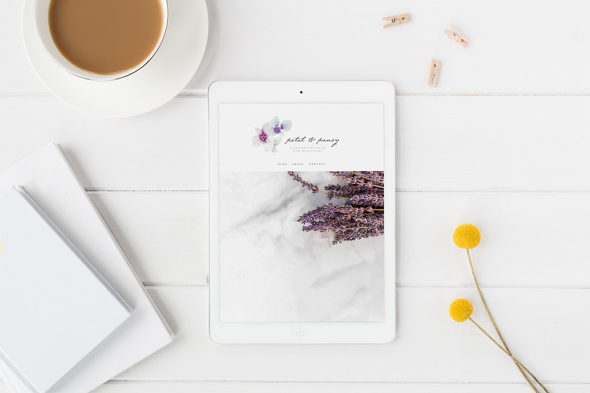 Abstract Watercolor Florals, an Illustration by Greta Ivy (Photo 6 of 7)