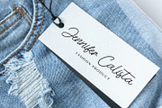 Cinthya Amy - Handwritten Font, a Script Font by StringLabs (Thumbnail 5 of 10)