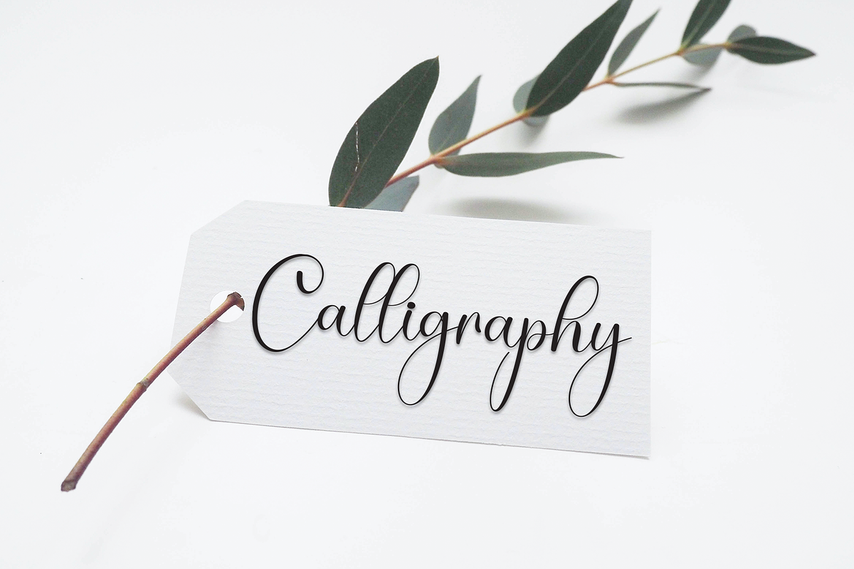 Imposible | Script Font, a Handwritten Font by Scratchones (Photo 5 of 8)