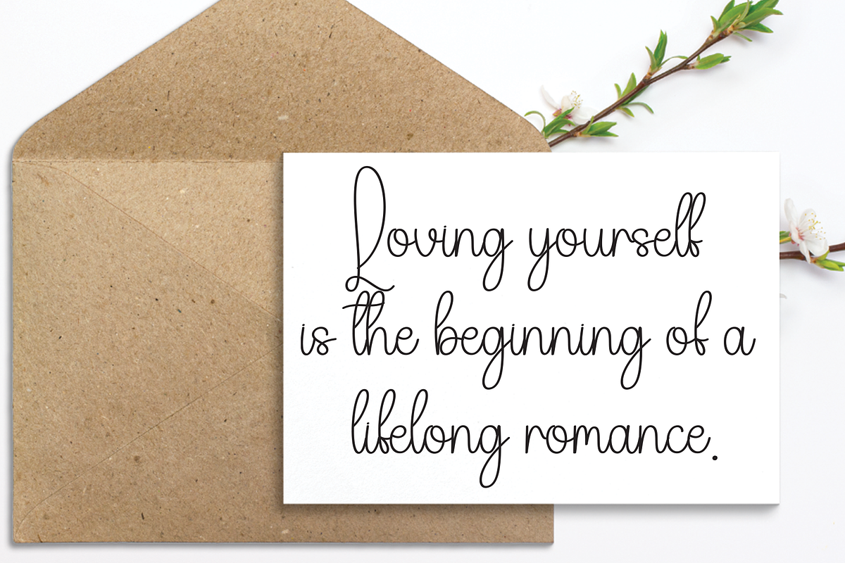 Daddy Vintage | Script Font, a Handwritten Font by Scratchones (Photo 2 of 8)