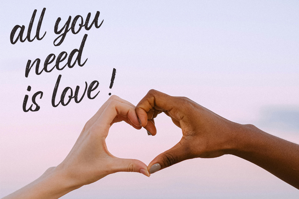 Glowing, a Handwritten Font by cocodesign (Photo 6 of 7)