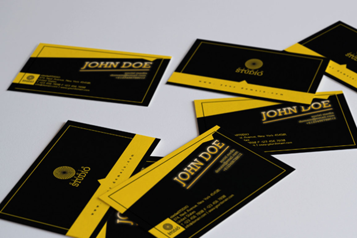 Corporate Business Card, a Business Card Template by Magoo Studio (Photo 4 of 4)
