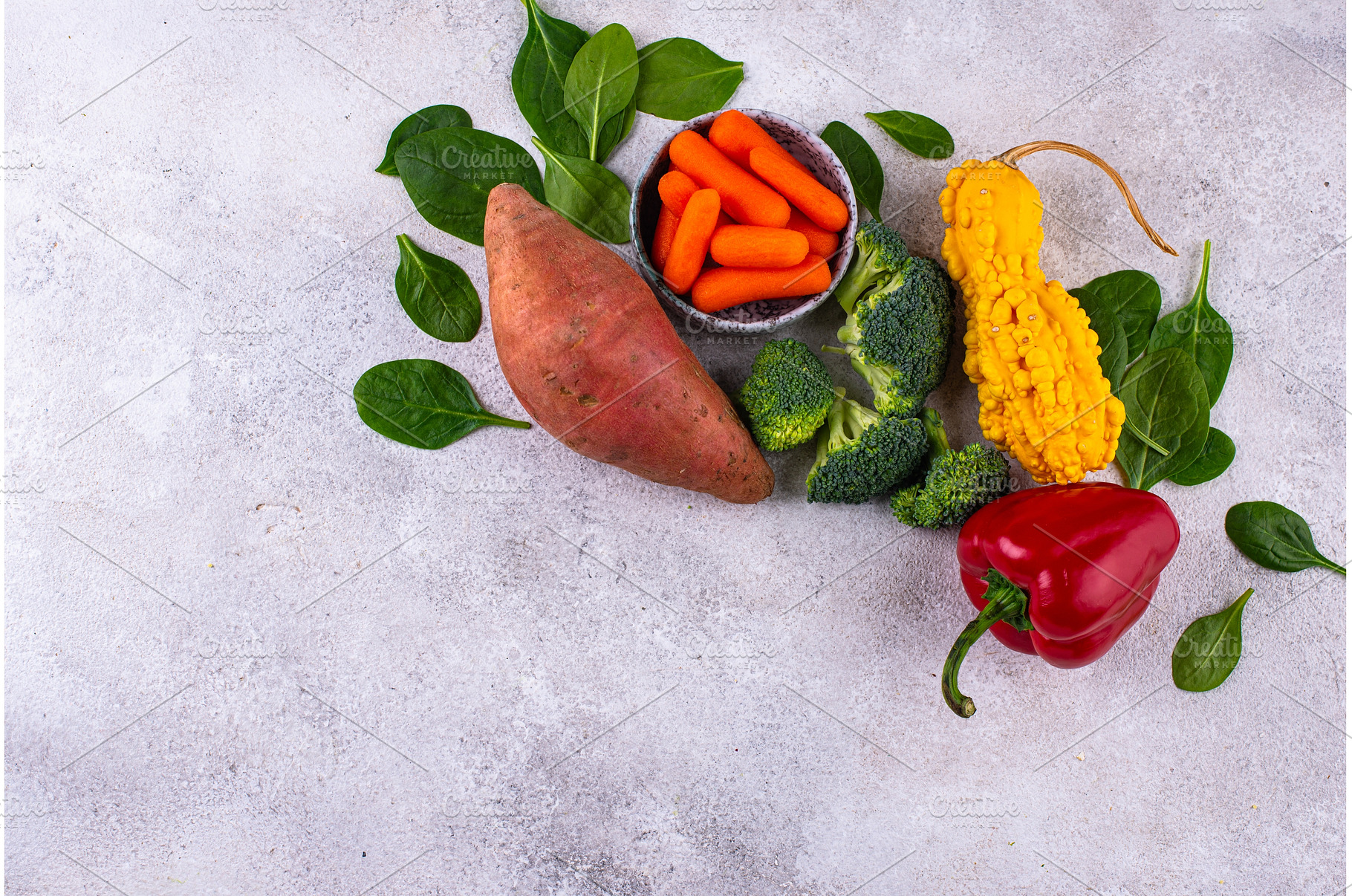 Plant based sources of vitamin A, a Food & Drink Photo by Yulia Furman