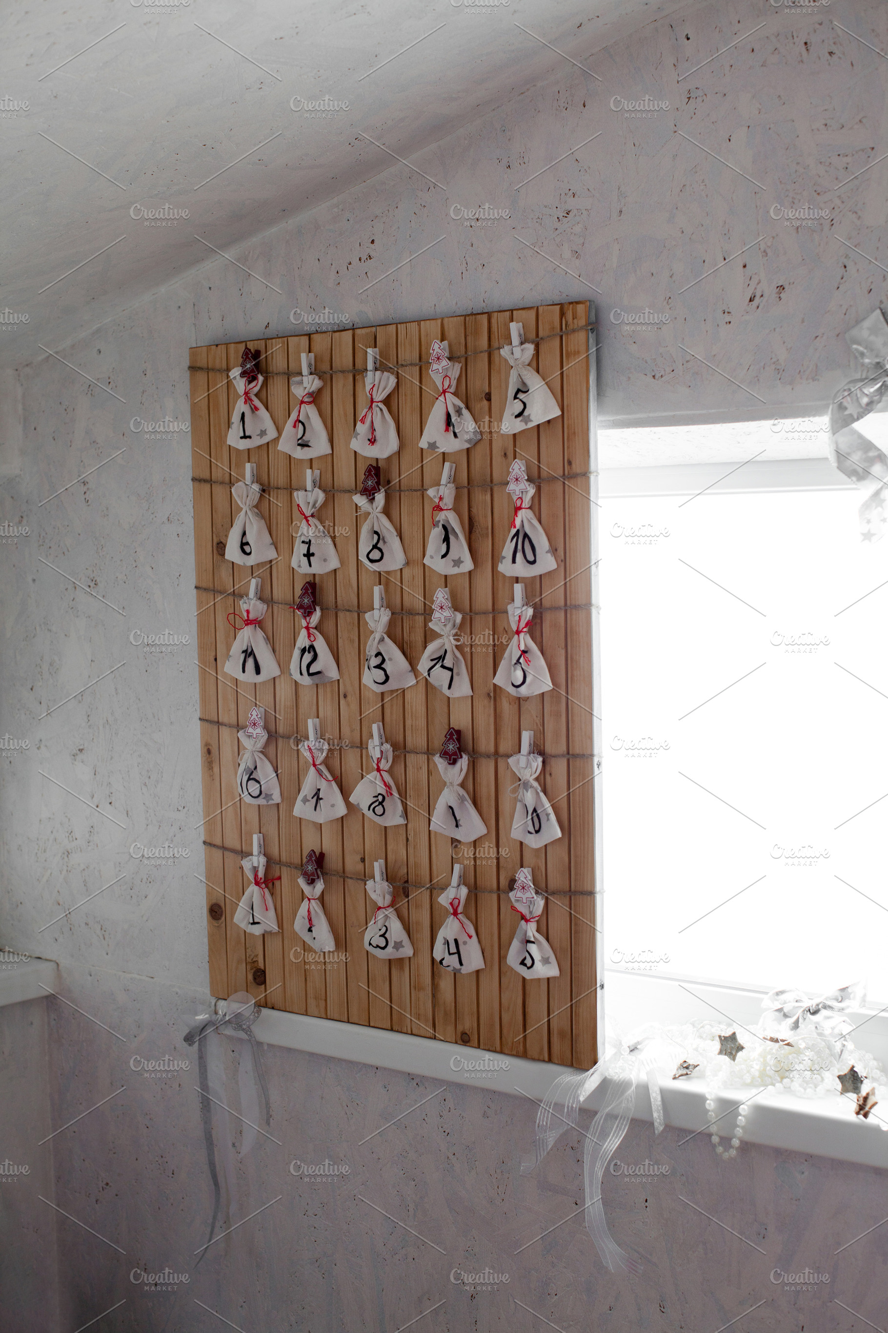 DIY acts of kindness Advent calendar, an Arts & Entertainment Photo by Eni_fly