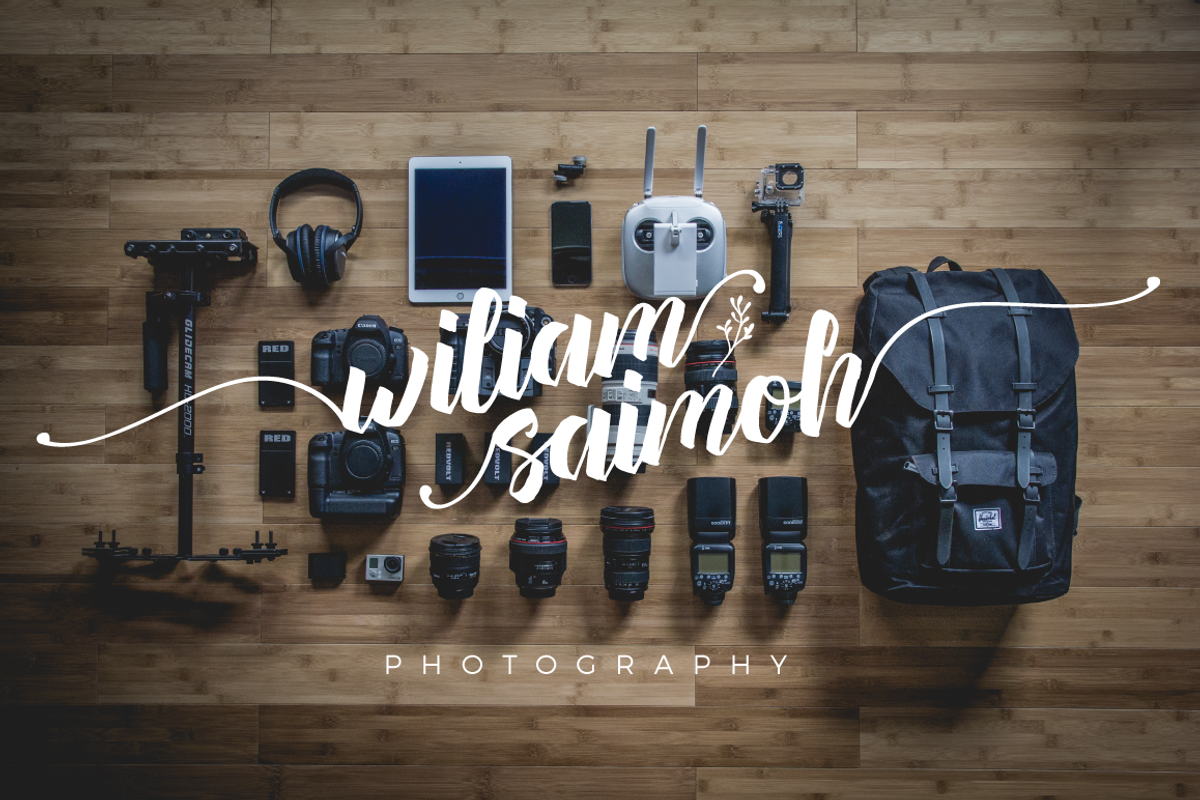 Hello Lary - Cursive Font preview 3