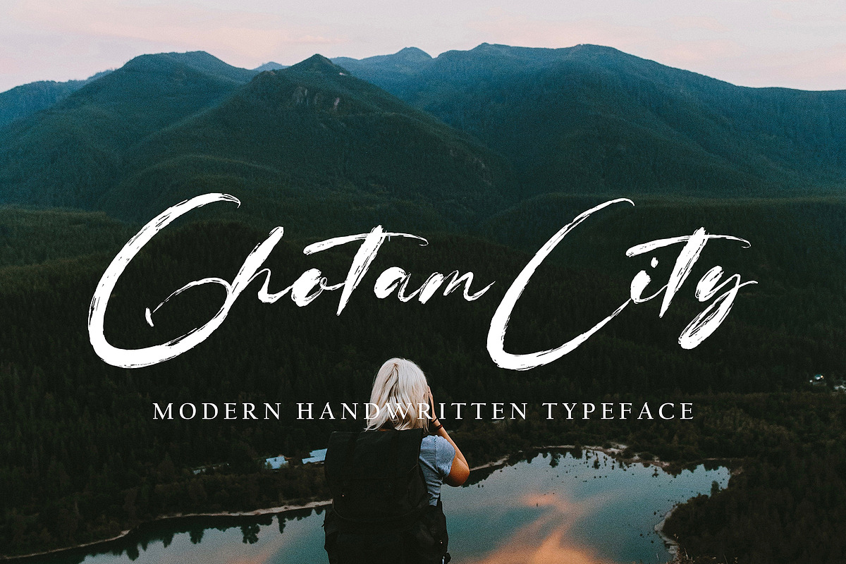 Ghotam City, a Handwritten Font by pineungtype (Photo 1 of 5)