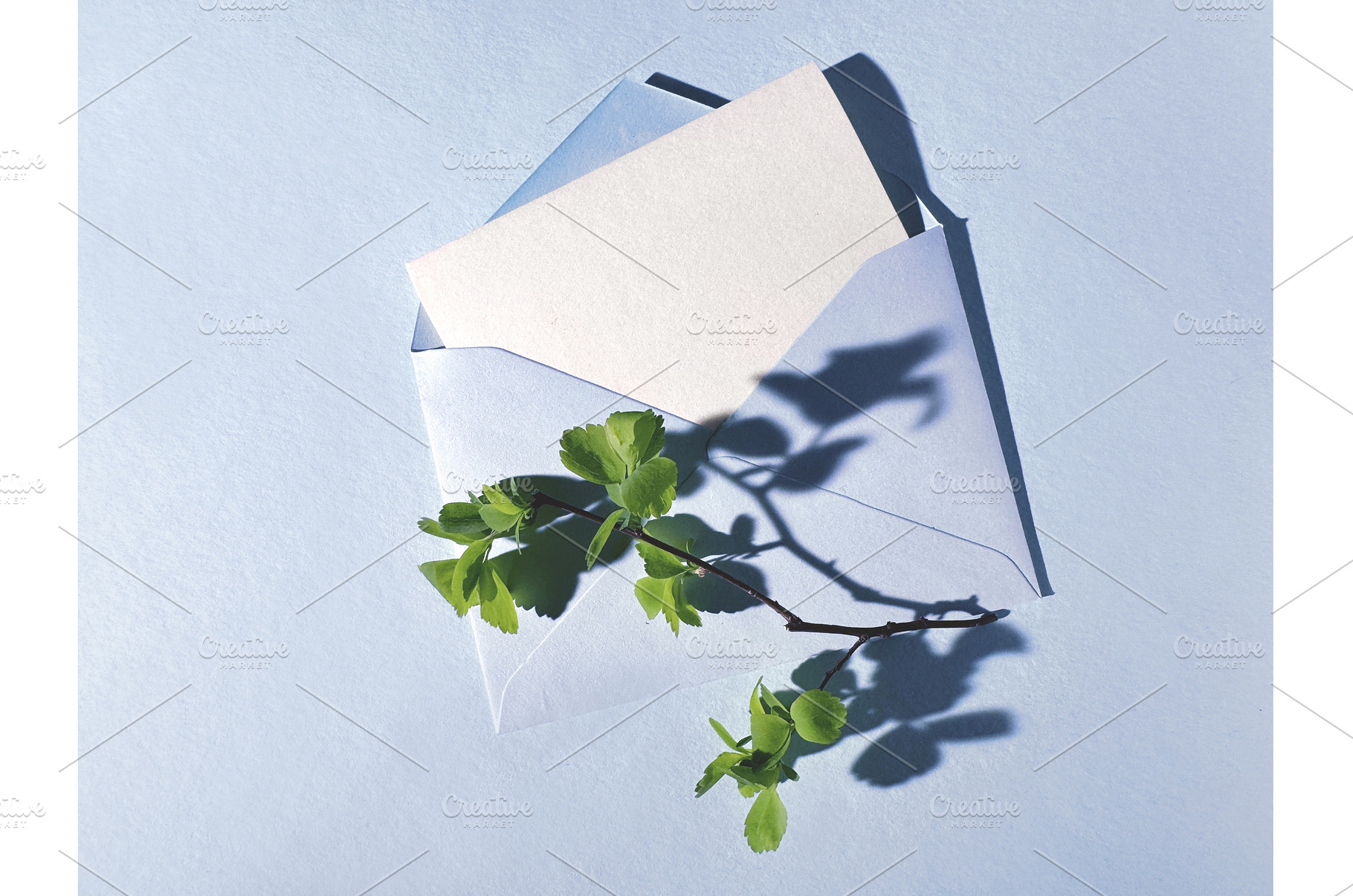 Minimalistic composition of a blue, a Photo by tilialucida