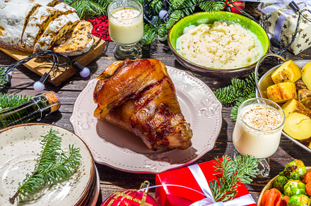 Festive Christmas dinner table, a Food & Drink Photo by Rimma