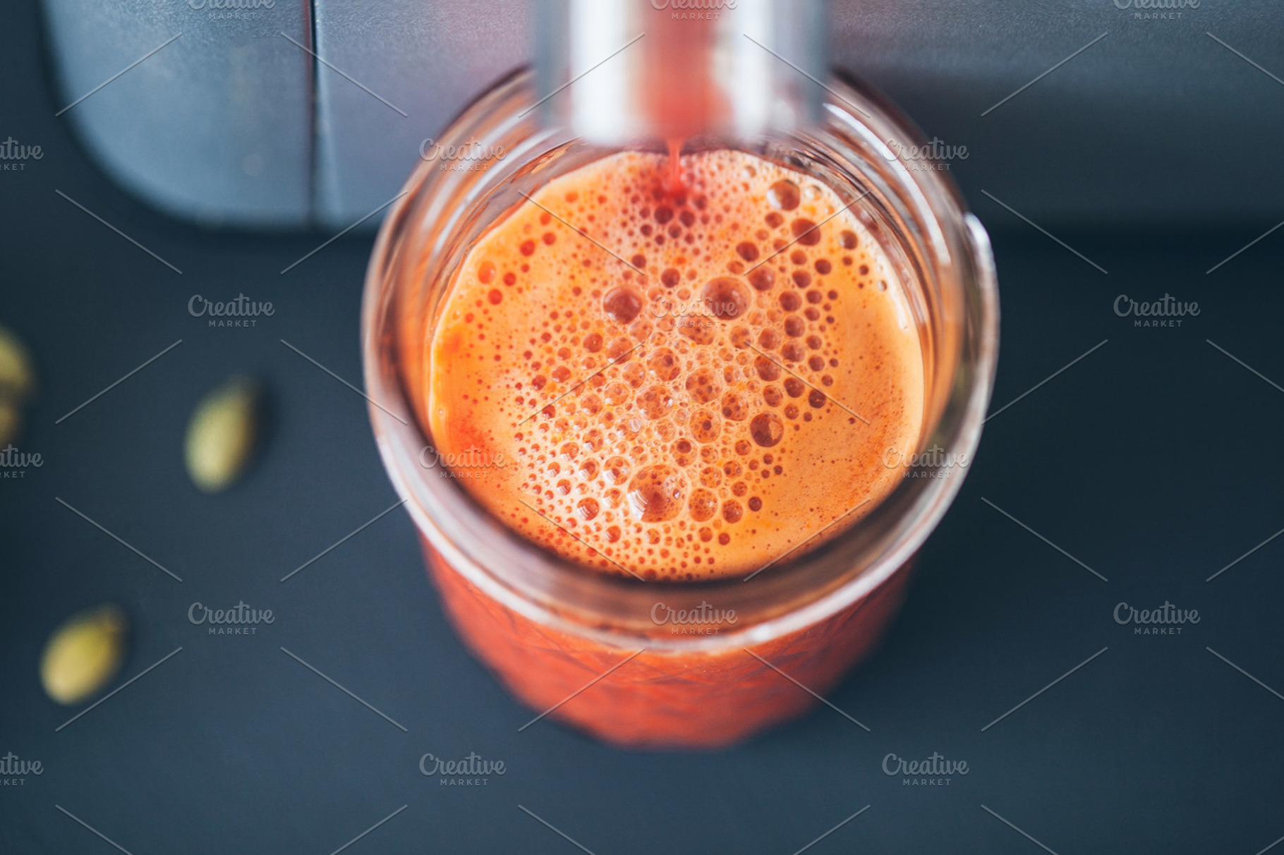 SLOW JUICE CARROT & APPLE, a Photo by FOODDA