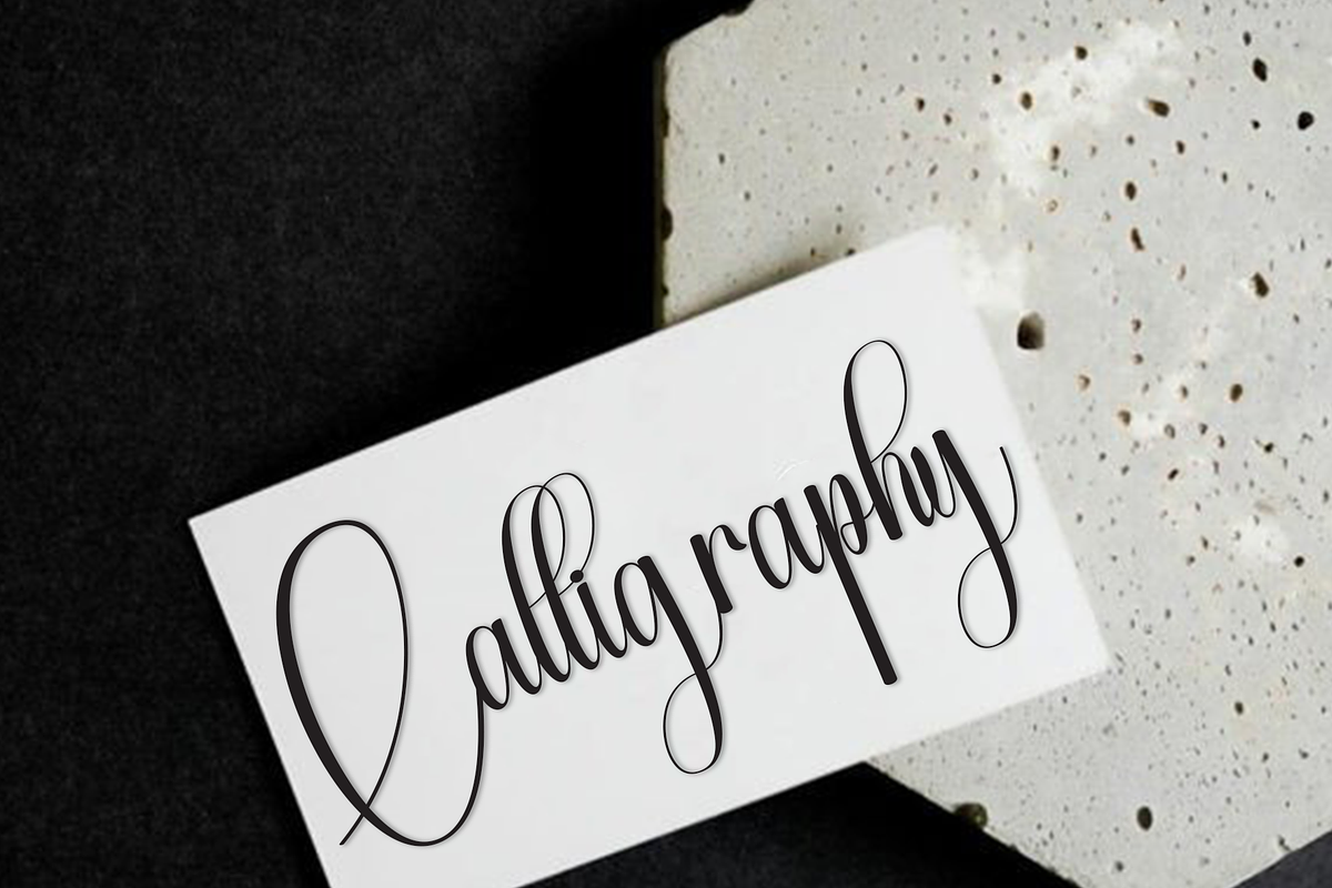 Shinning Daisy, a Handwritten Font by InermediaSTUDIO (Photo 4 of 8)