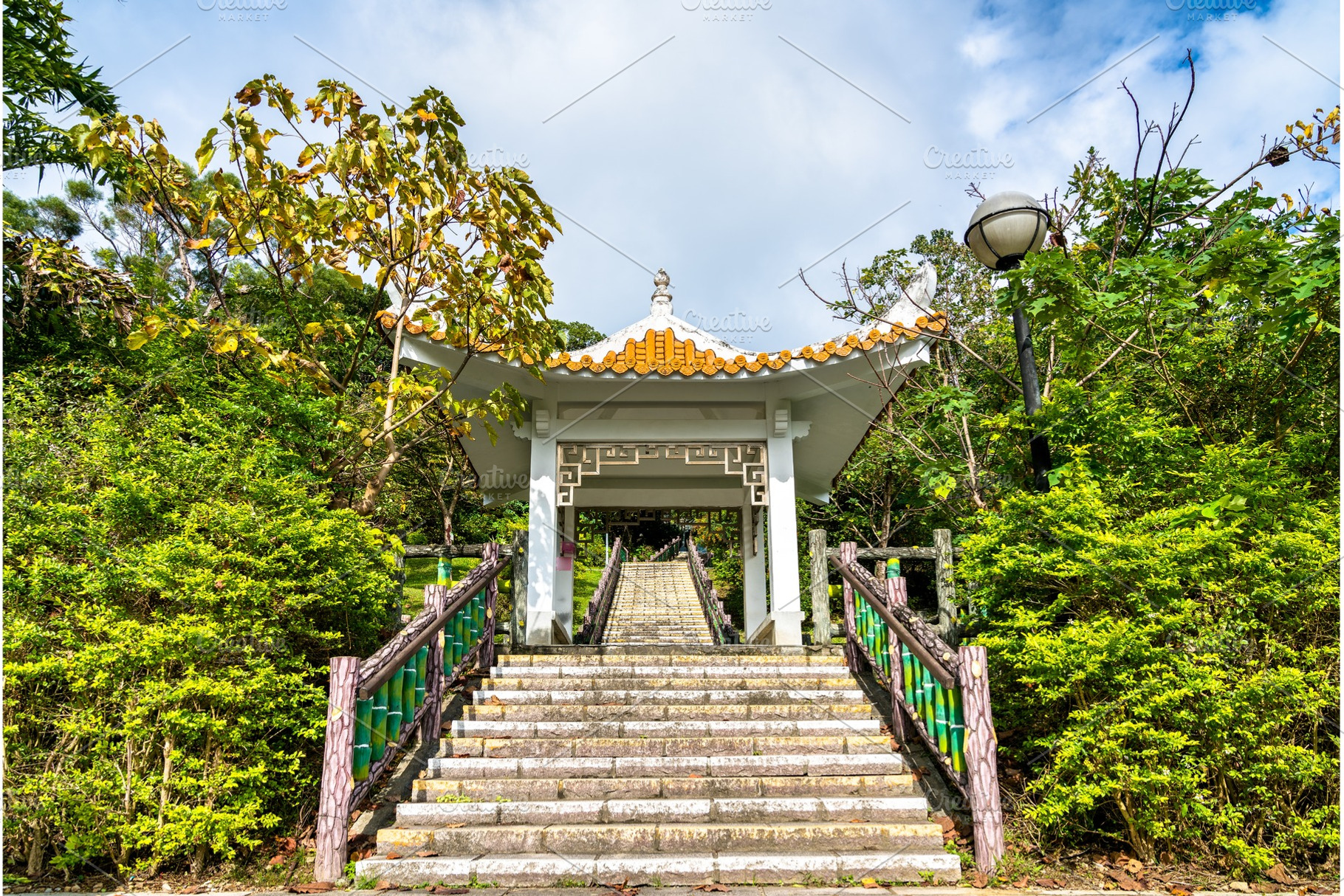 Pavilion in Changshou Park in Taipei, an Architecture Photo by Leonid Andronov