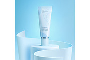 Podium stage with skin care cream, an Illustration by Buch&Bee (Thumbnail 2 of 3)