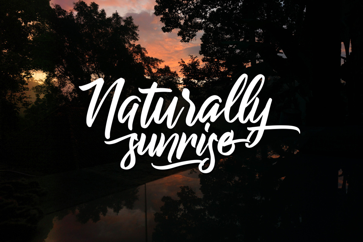 Raph Lanok Typeface preview 5