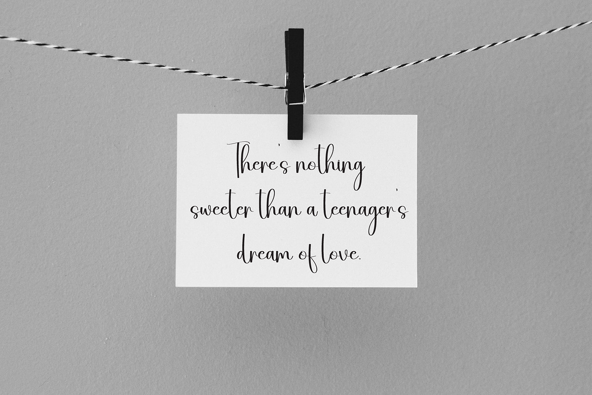 Voicenote | Script Font, a Handwritten Font by Scratchones (Photo 4 of 9)