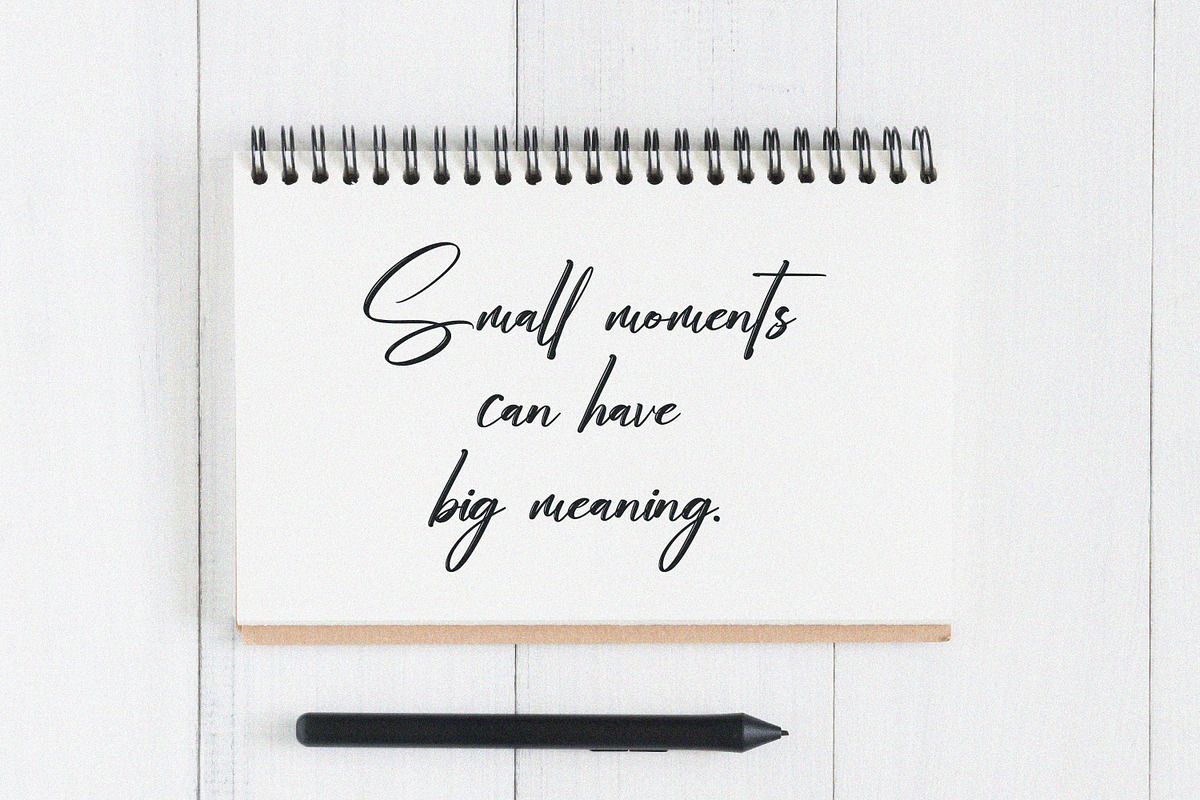 Challystin, a Handwritten Font by Goresan Studio (Photo 8 of 15)